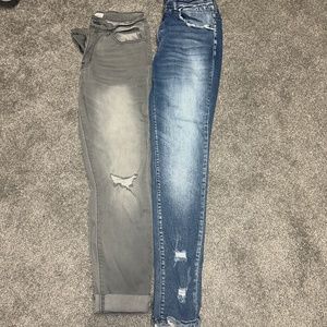 2 pairs KanCan women’s skinny jeans